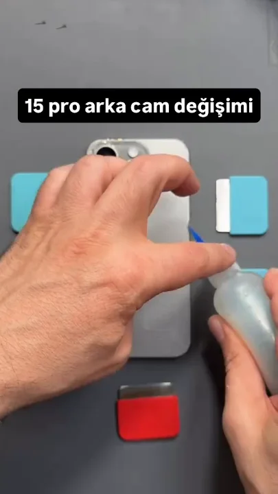 15 Pro Max arka cam değişimi videosundan kapak görüntüsü